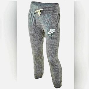 Nike Vintage Gym Lightweight cropped sweatpants, Xs